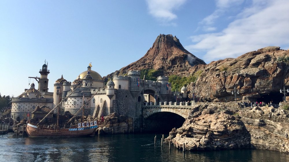 The waterways and harbours of Tokyo DisneySea are a big part of its magic. Credit: Sarah Castañeda on Unsplash