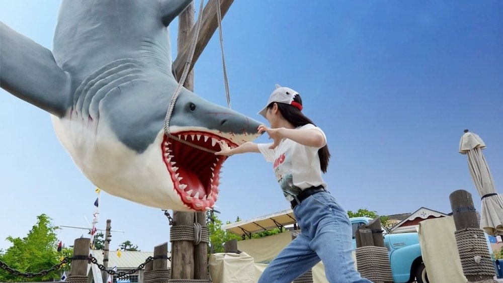 Snap a commemorative photo with the shark that started it all! Image credits: @universal_studios_japan on Instagram