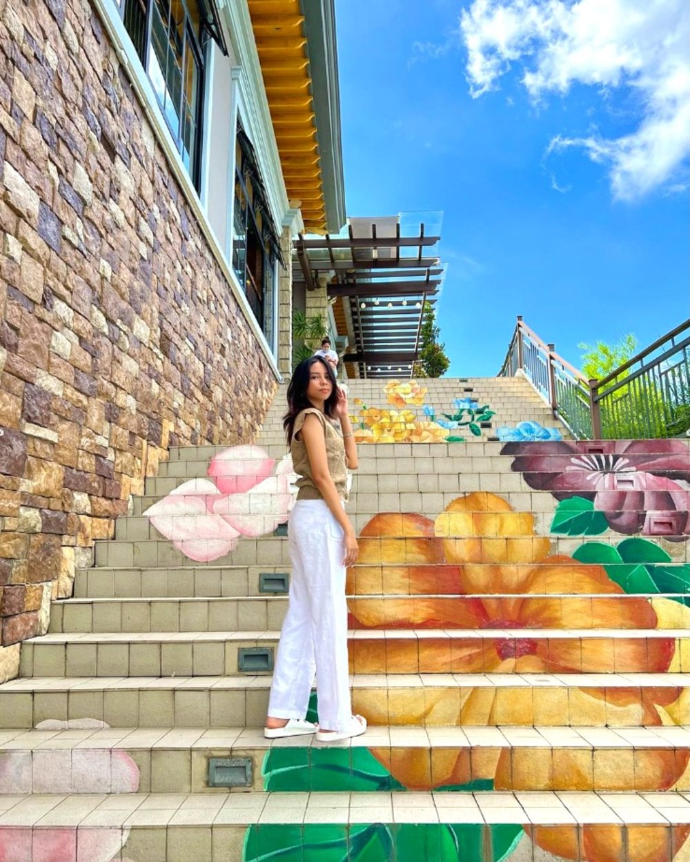 Girl posing in stairs
