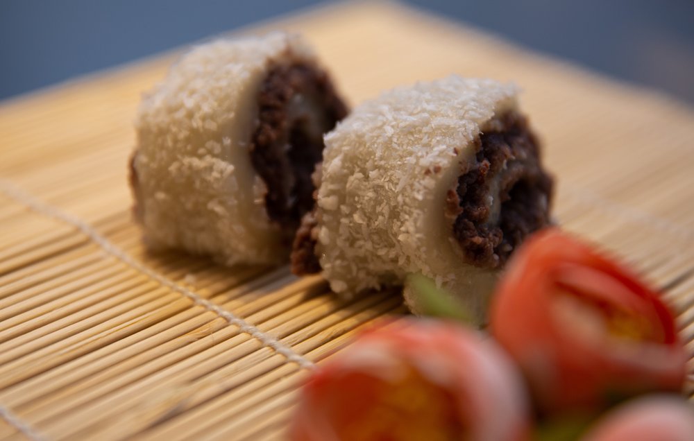 Rolled sticky rice with Calamare