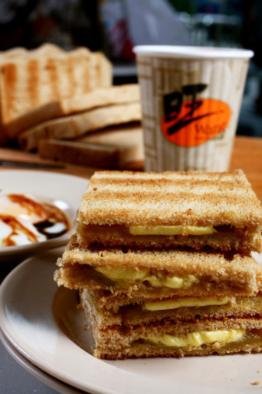 Toasted brown bread with cheese filling