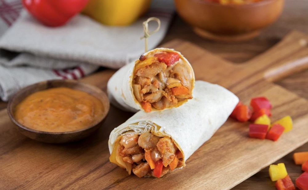 Meat wraps with dipping sauce