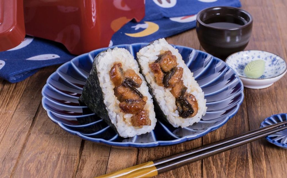 Onigiri in the plate