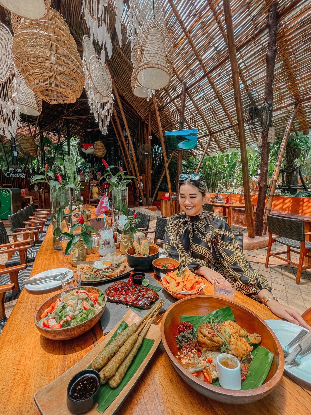 Lunch at Naughty Nuri's best 4 day Phuket Thailand itinerary