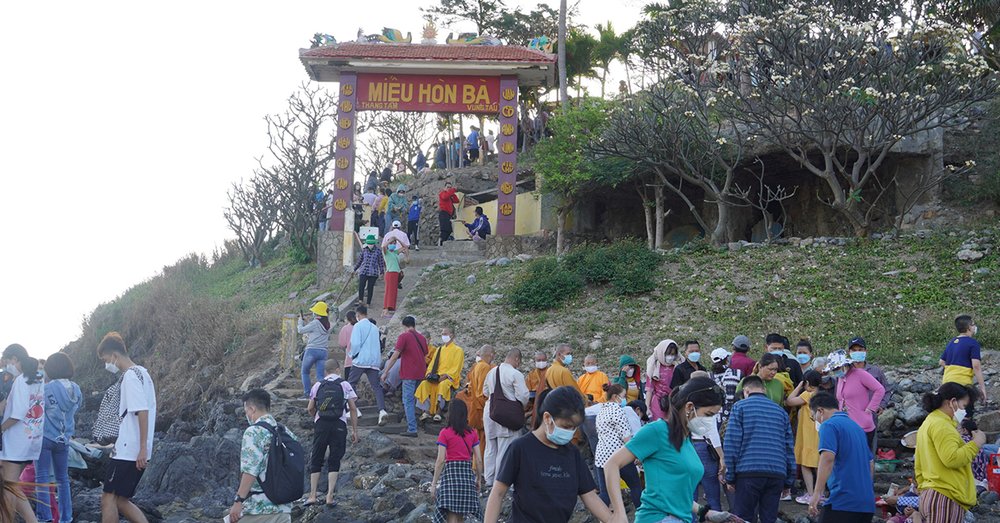 Chùa Miếu Hòn Bà Vũng Tàu