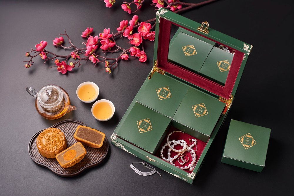 order online Lady Yi's Tea House halal mooncakes at Four Points by Sheraton