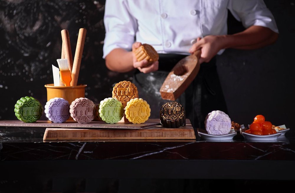 Peony Treasures Halal Baked Mooncake Set by Red Chinese Cuisine Pullman KLCC