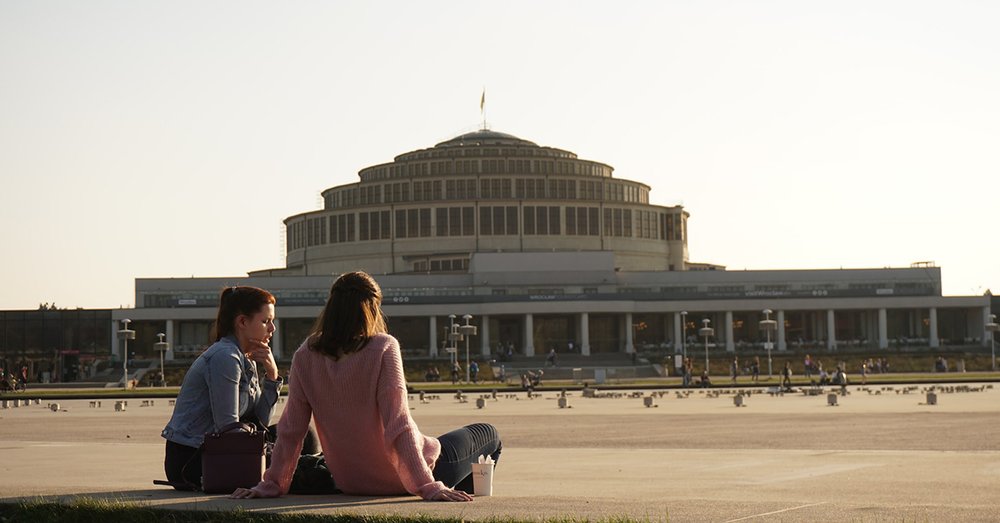 Hội trường Centennial Hall