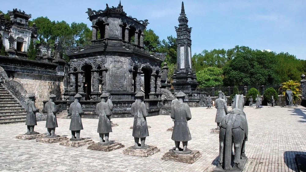 สุสานไคดิงห์ Khai Dinh Tomb
