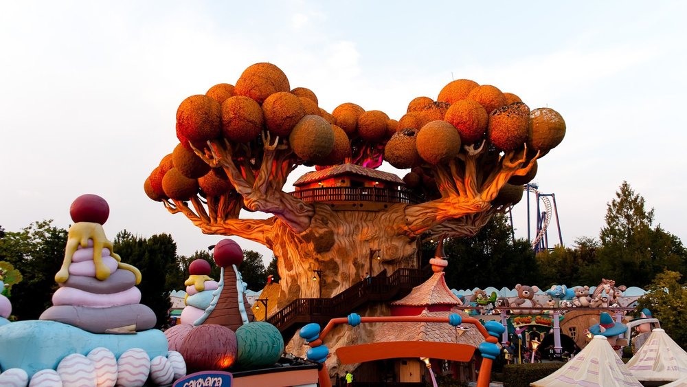 JUMANJI - The Adventure is the world’s first Jumanji-themed ride.