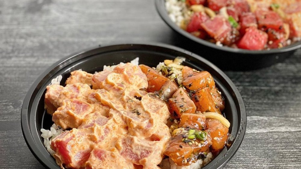 Watch your poke bowl tossed right in front of your eyes at KBayBros. Credits to @staceysawa