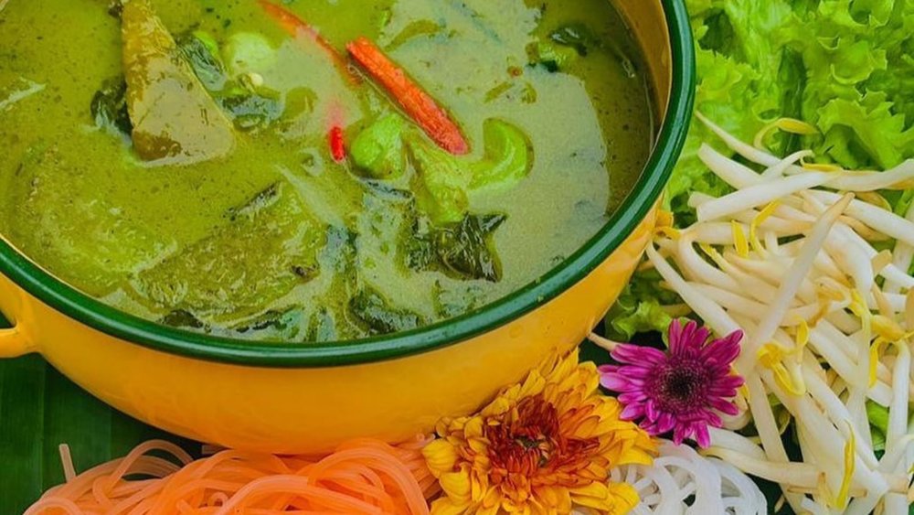 Gaeng Keow Wan Gai is the hottest curry in Thailand. Image credits: @sukhumvit.station on Instagram