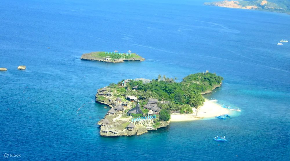 Island surrounded by sea