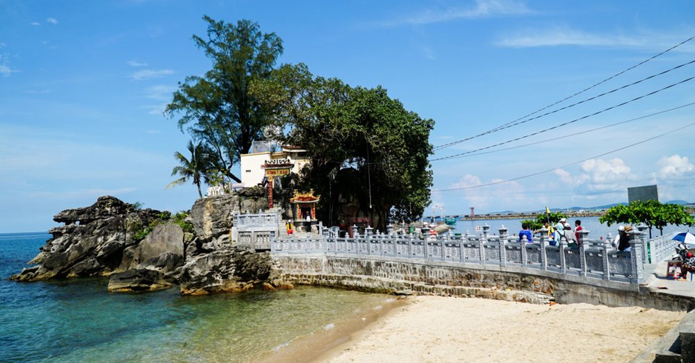Dinh Cậu Phú Quốc - Biểu Tượng Tâm Linh Của Đảo Ngọc