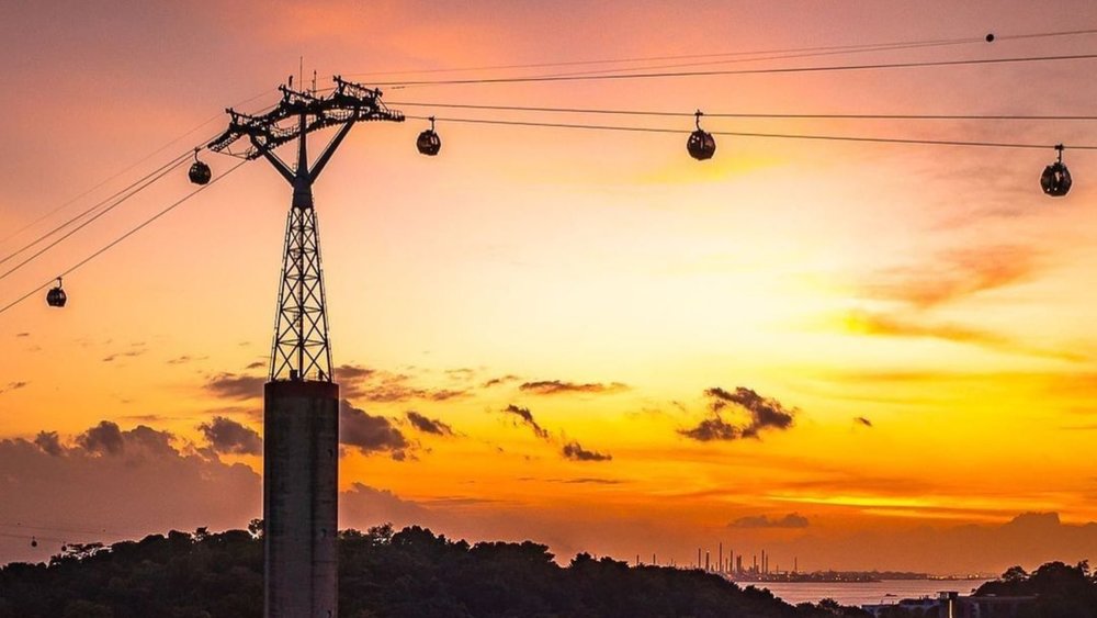 Get a bird’s eye view of Singapore. Credits to @mountfaberleisure