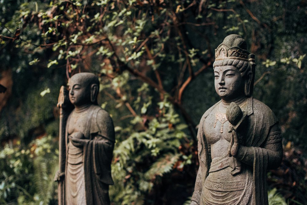 statues in Todoroki Valley