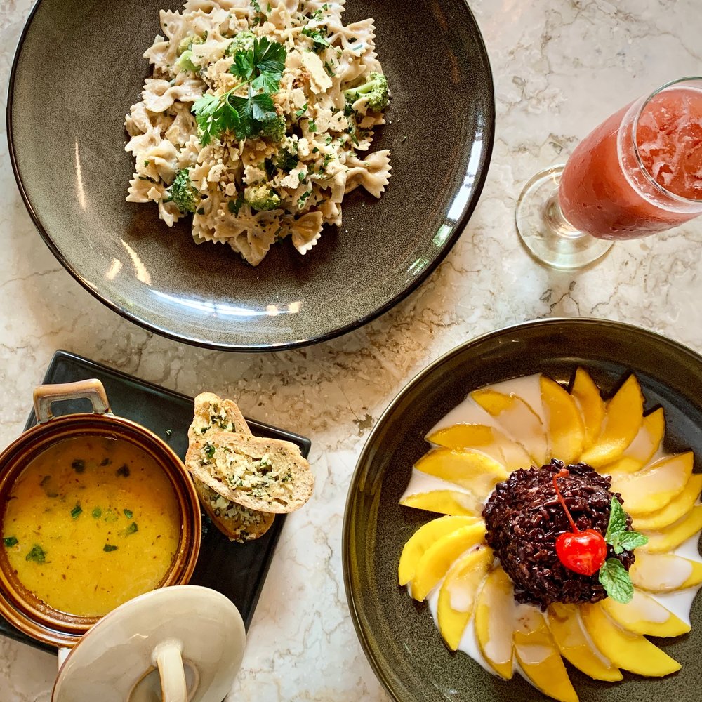 Pasta and sticky mango