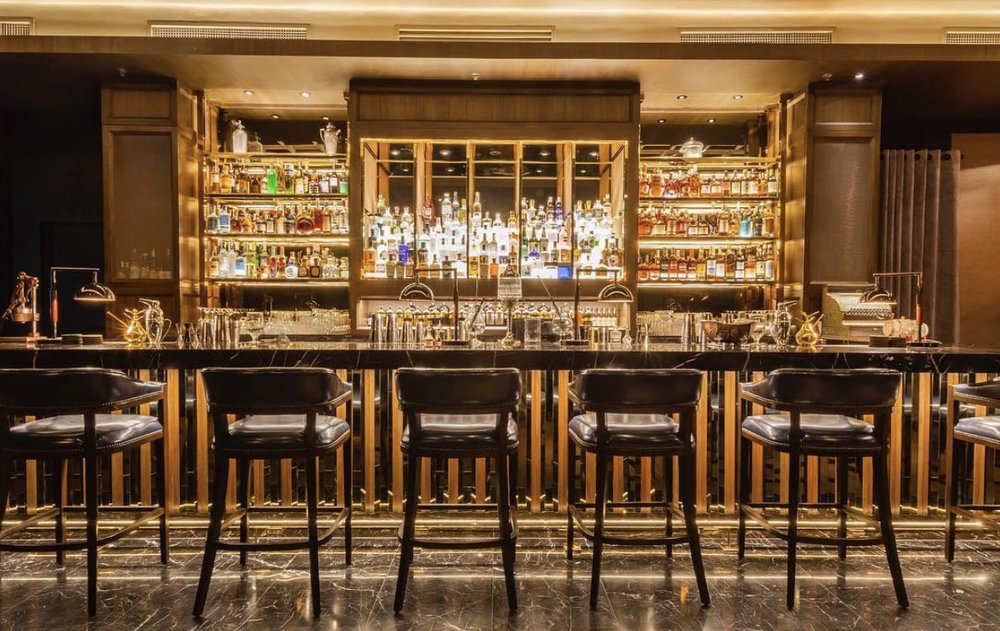 Bar area with high chairs