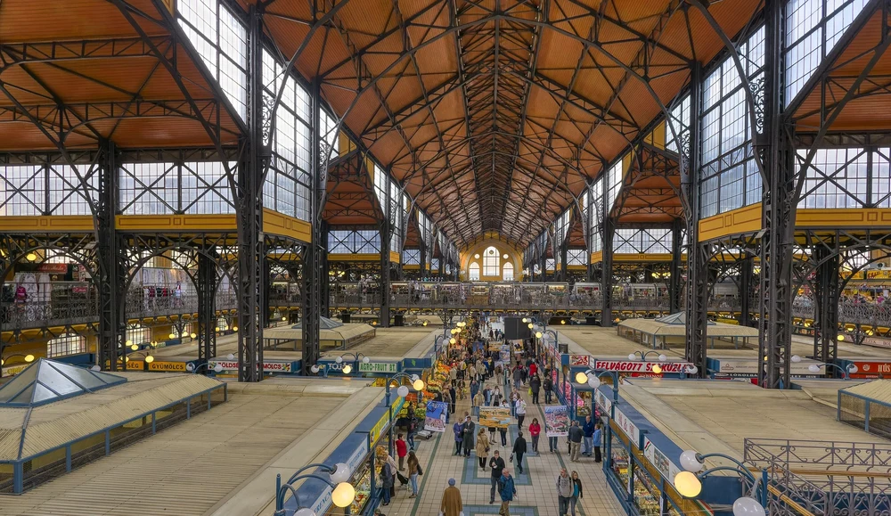 Tall ceiling with various stalls