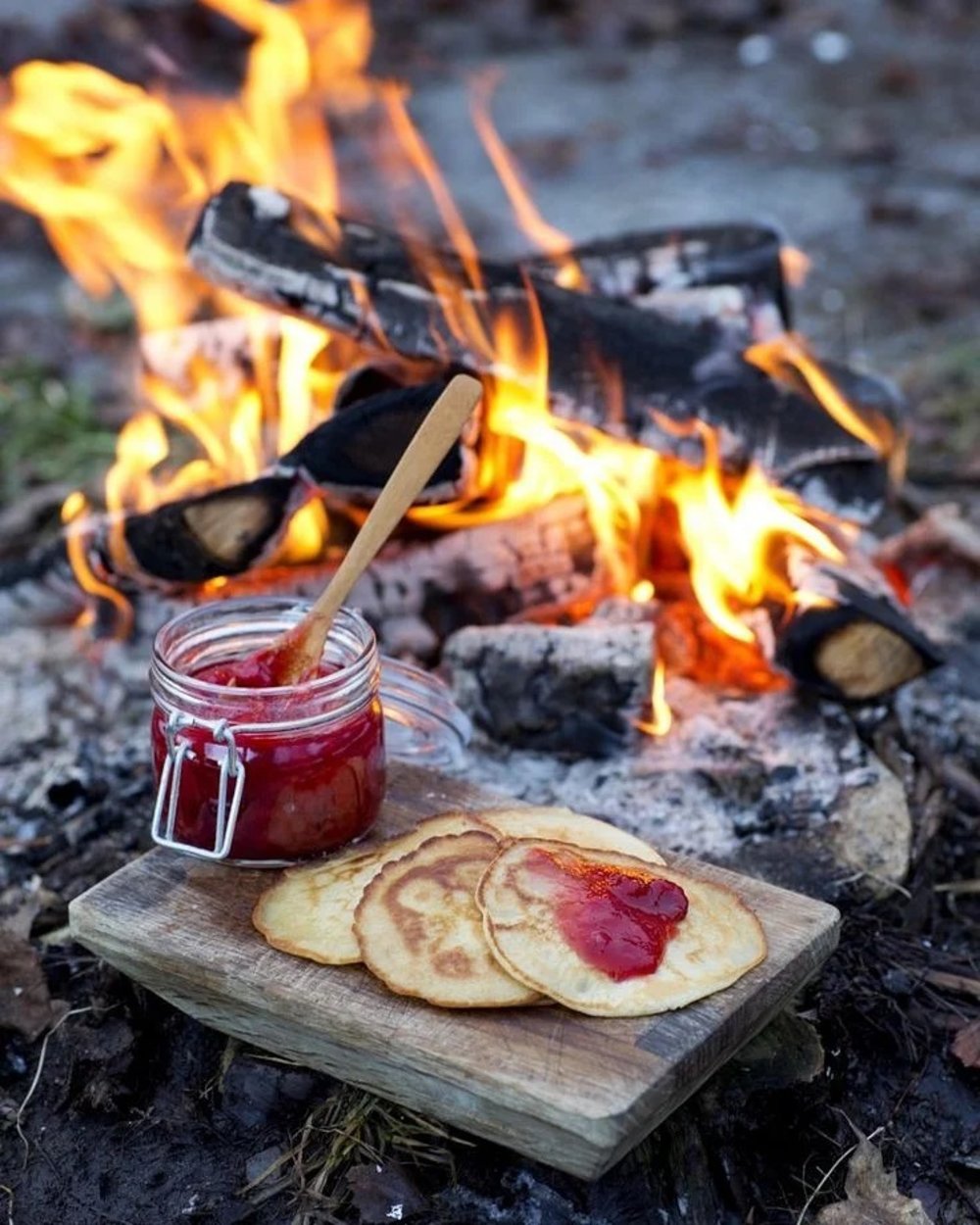 可按個人喜好加上朱古力醬、果jam或其他生果作配料。(Instagram @madzimon)
