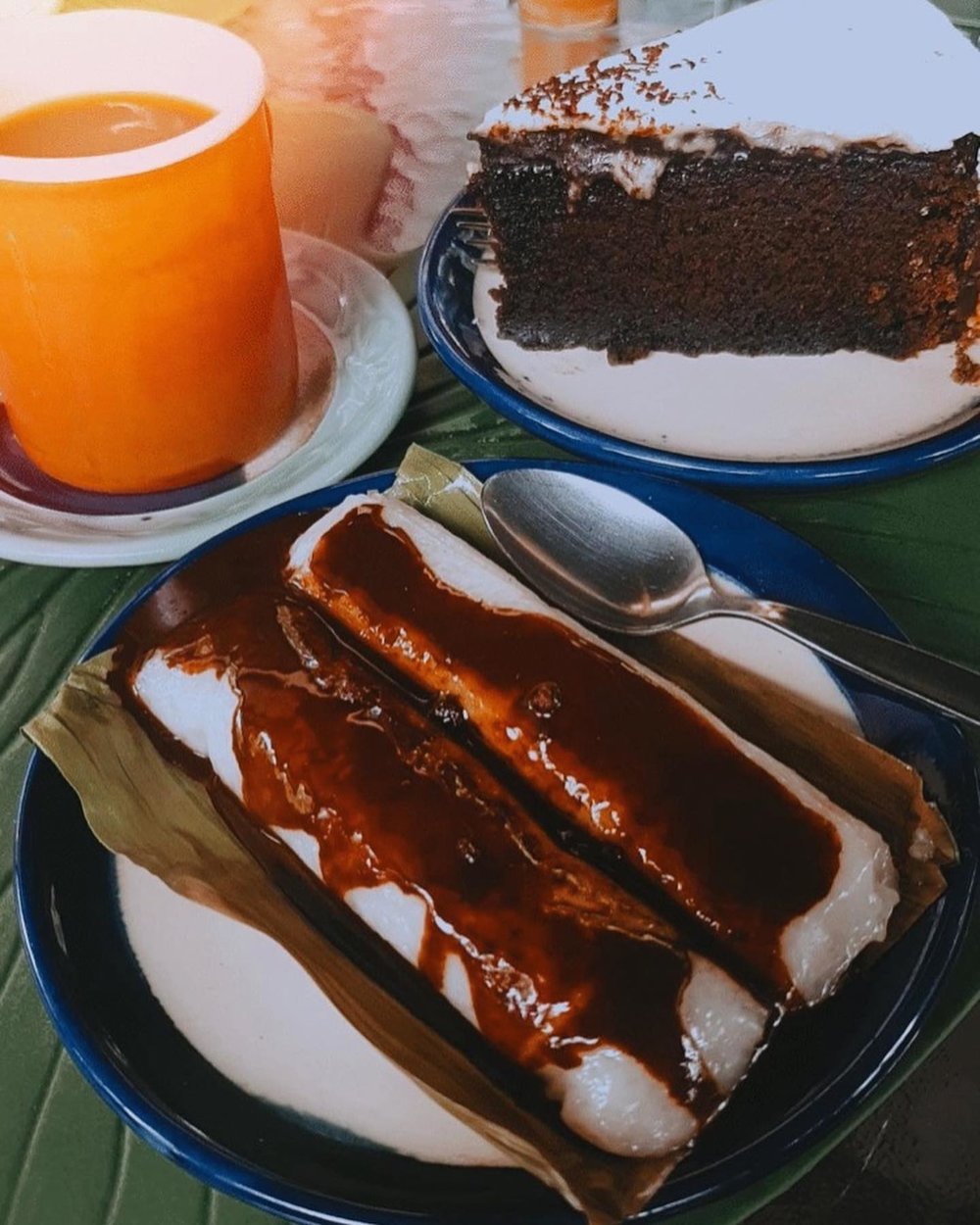 Rice cake and sugar syrup