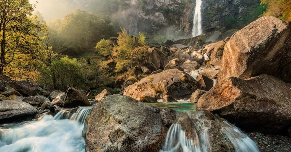 Thác Suối Nguồn Kỳ Ảo