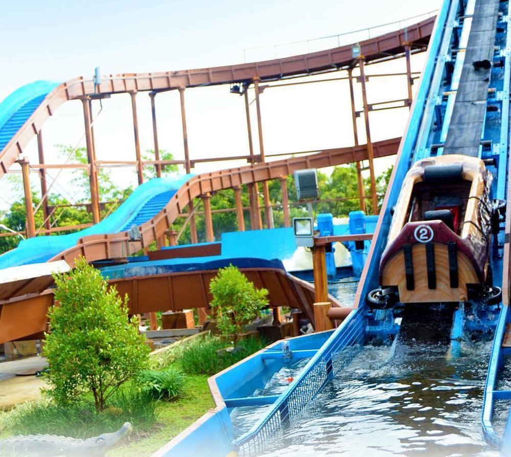 Safari ride with water