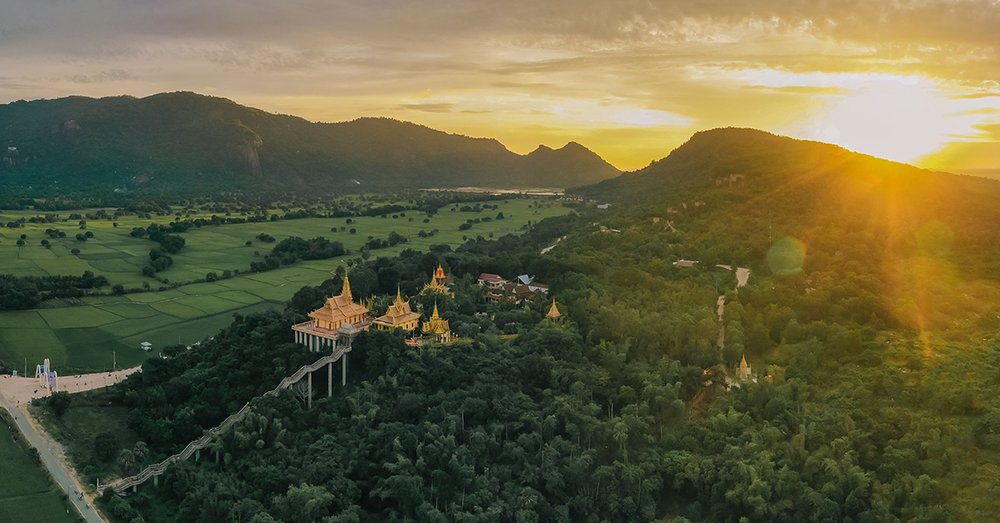 Hồ & Chùa Tà Pạ