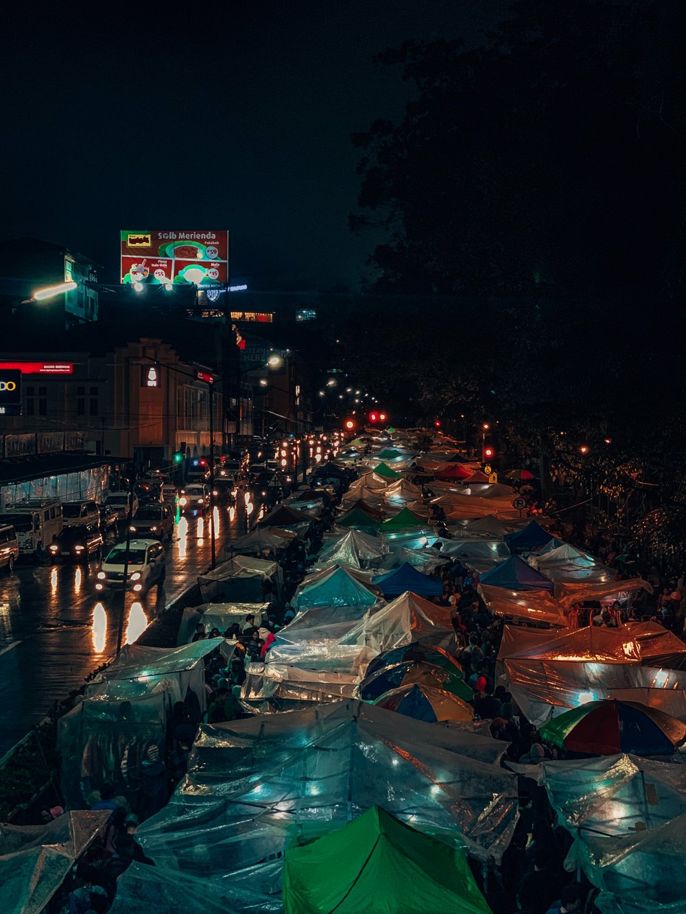 Baguio stall at night
