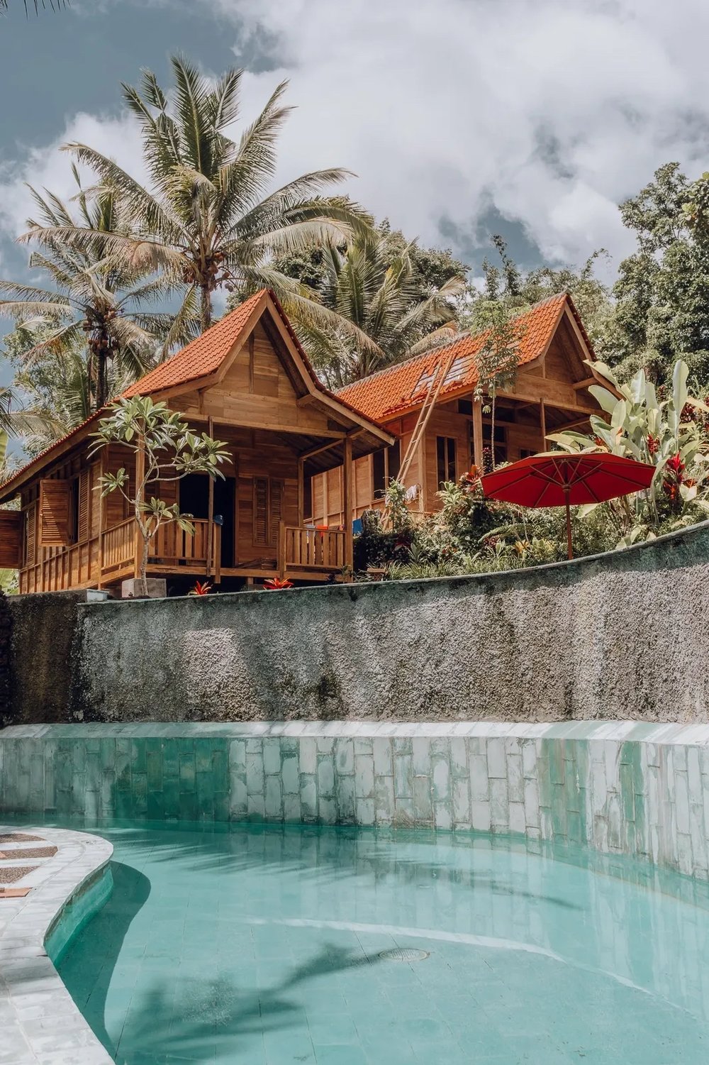 Blue clear pool with walls