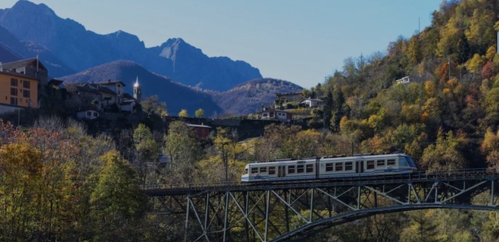 歐洲景點 秋天火車