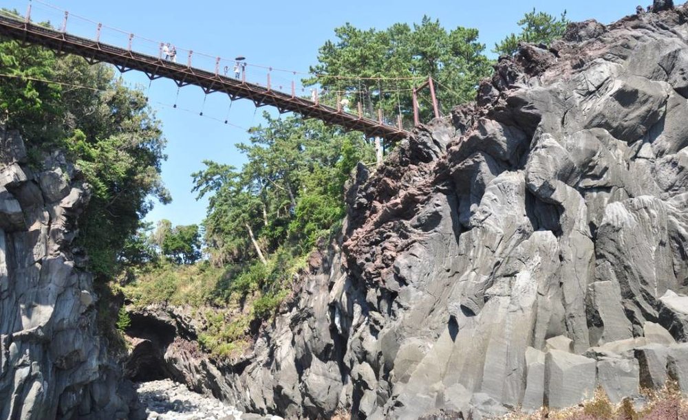 伊豆・城ヶ崎海岸門脇つり橋