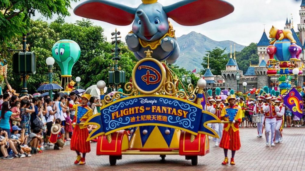 Flights of Fantasy is Hong Kong Disneyland’s famous character parade.  Credits: @ltdrum_going_to_disneyland on Instagram