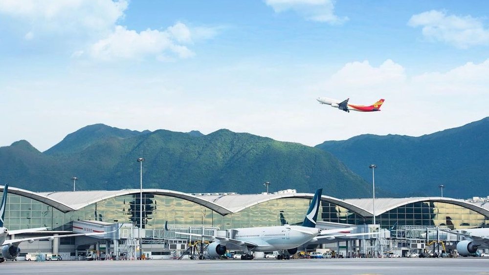 Arrive at Hong Kong International Airport with style. Credits to @hongkongairport