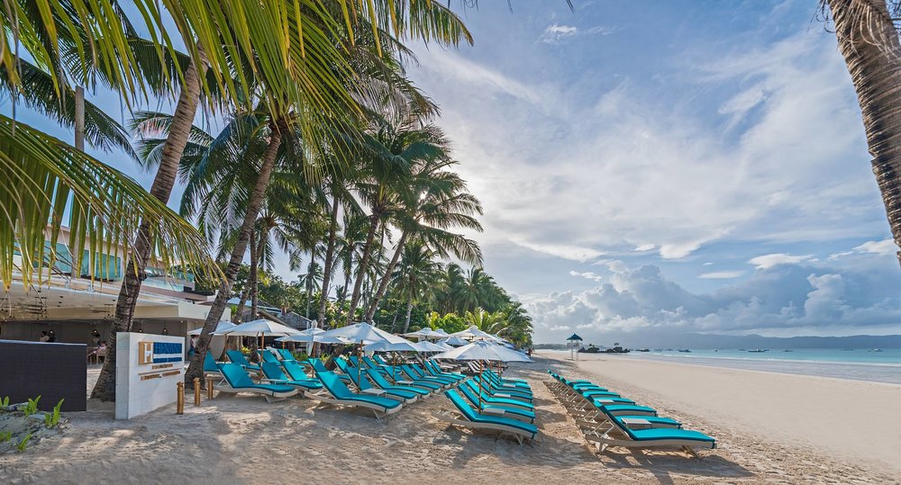 Beach front view in Henann Prime Beach Resort