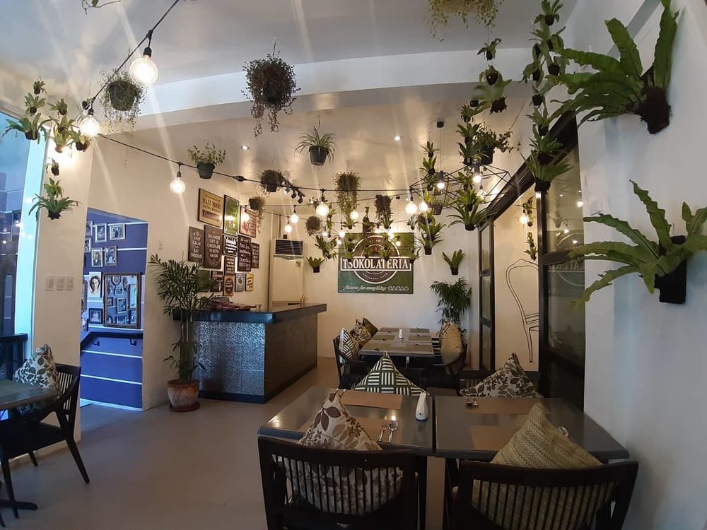 Tsokolateria restaurant interior