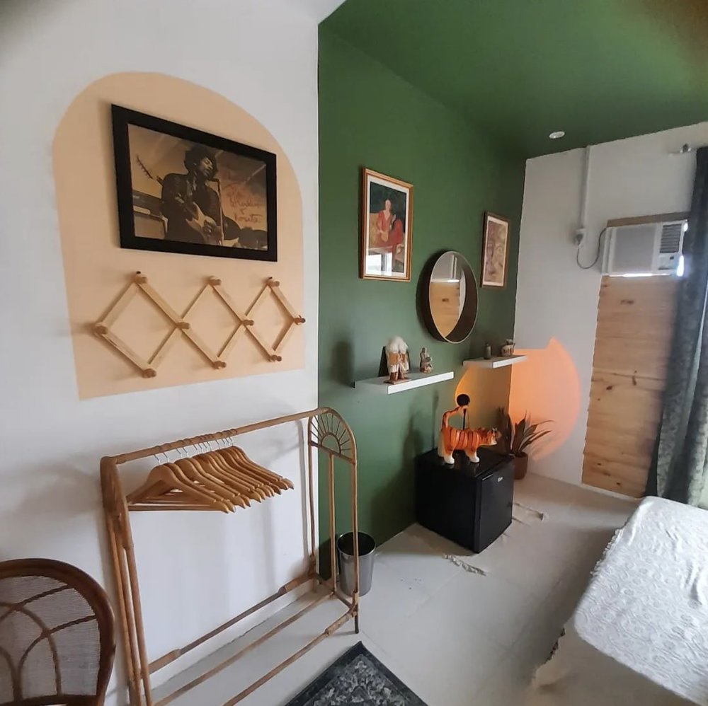 Aesthetic wallpaper and hanger