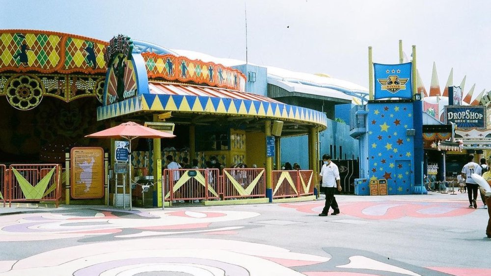 A ride you can dance on? Sign us up! Image credits: @d0rothyw_ Ocean Park Hong Kong