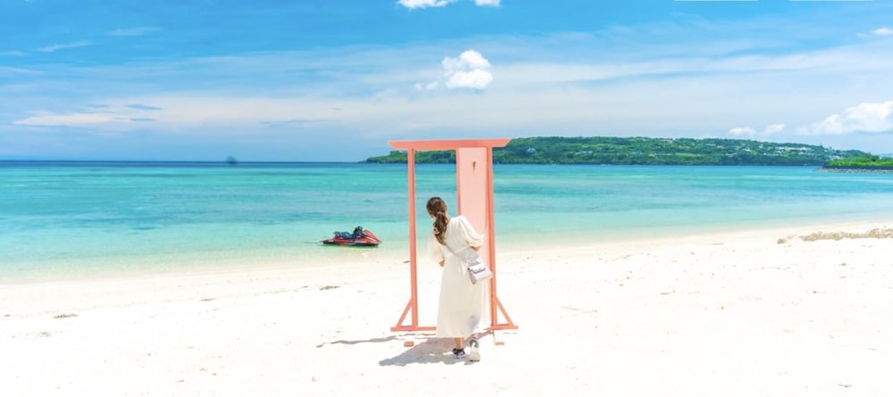 ウッパマビーチ pink door