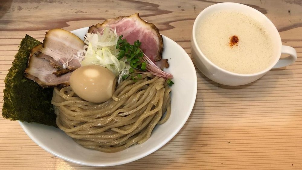 Dipping your noodles in the soup definitely adds an element of fun! Credits: @donald.chu_chu on Instagram