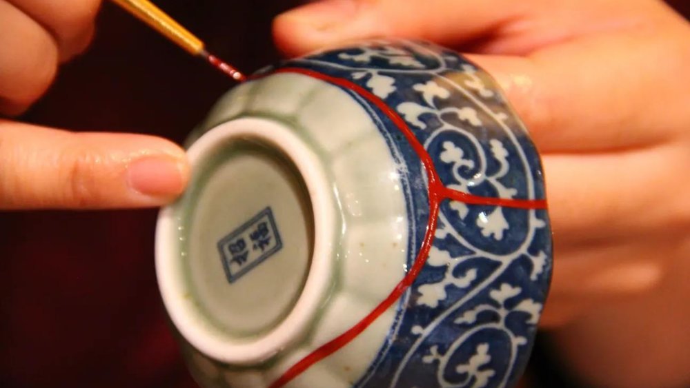 Kinstugi reminds us that even when things are broken, they can be put back together and become better than before!