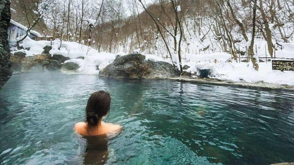 Take a dip in an onsen to renew your body during your Japan trip! Credits: @coco.icotto on Instagram