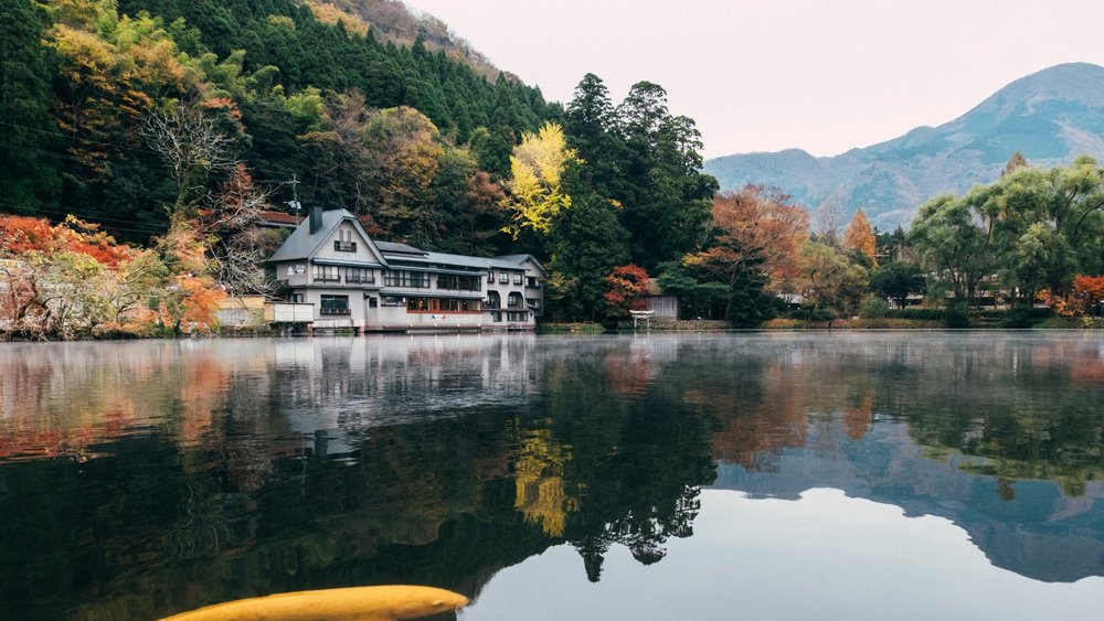 Take a break from the hustle and bustle of the city. Credits to @banktayawee