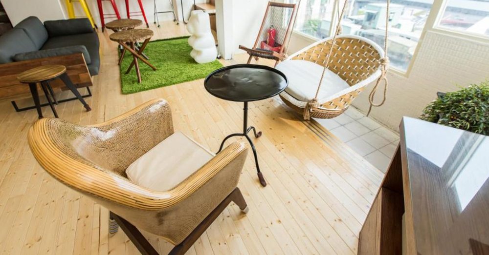 Mr Lobster's Secret Den Design Hostel