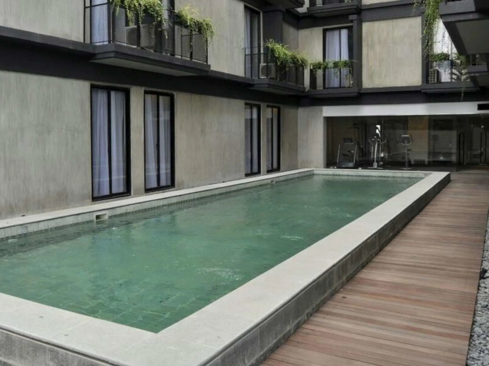Park 5 Hotel Jakarta - Swimming Pool