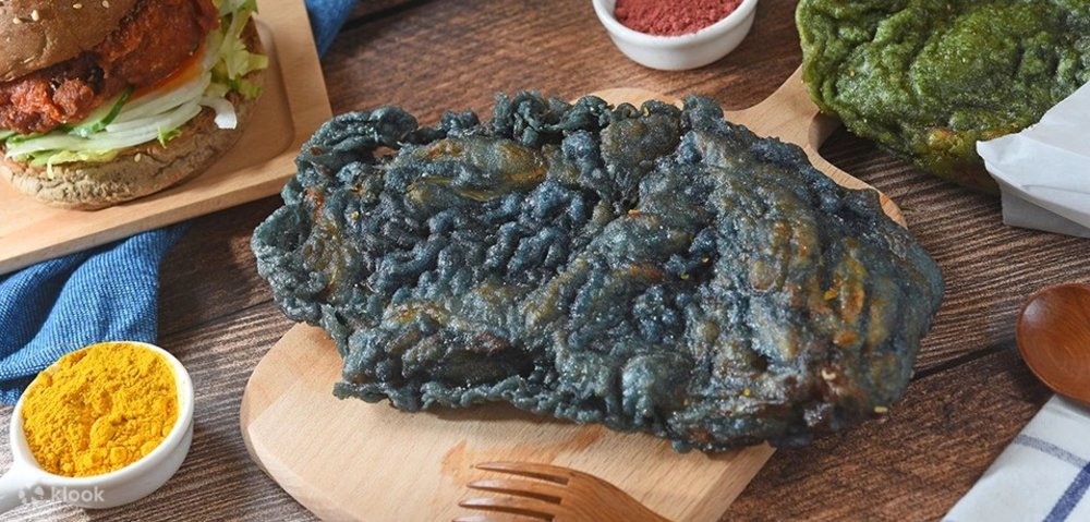 Black charcoal chicken