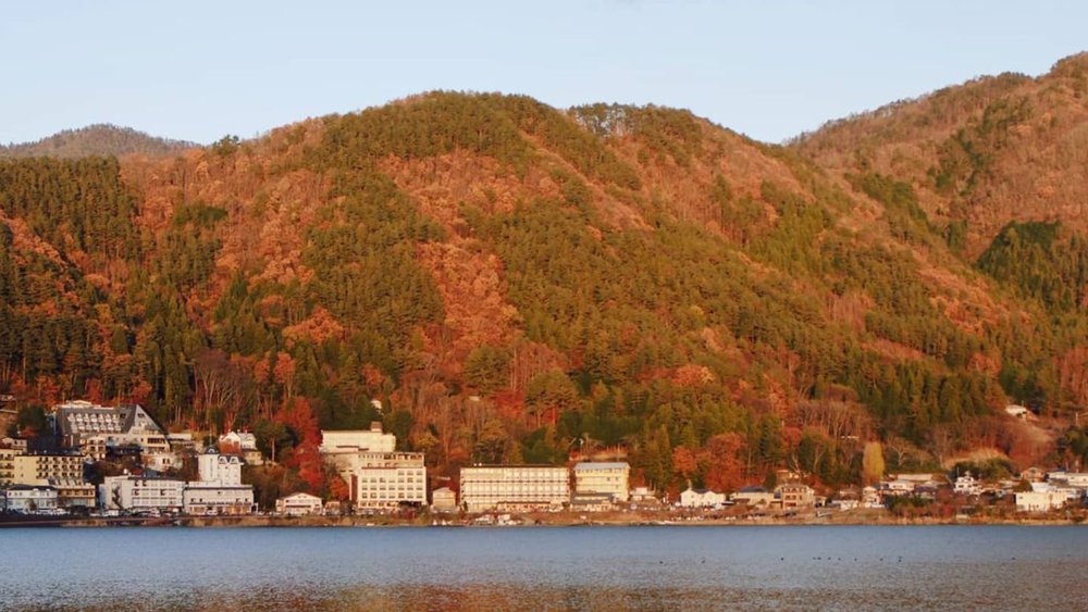 The weather can differ vastly from late November to early December. Credit to @alventurepictures on Instagram