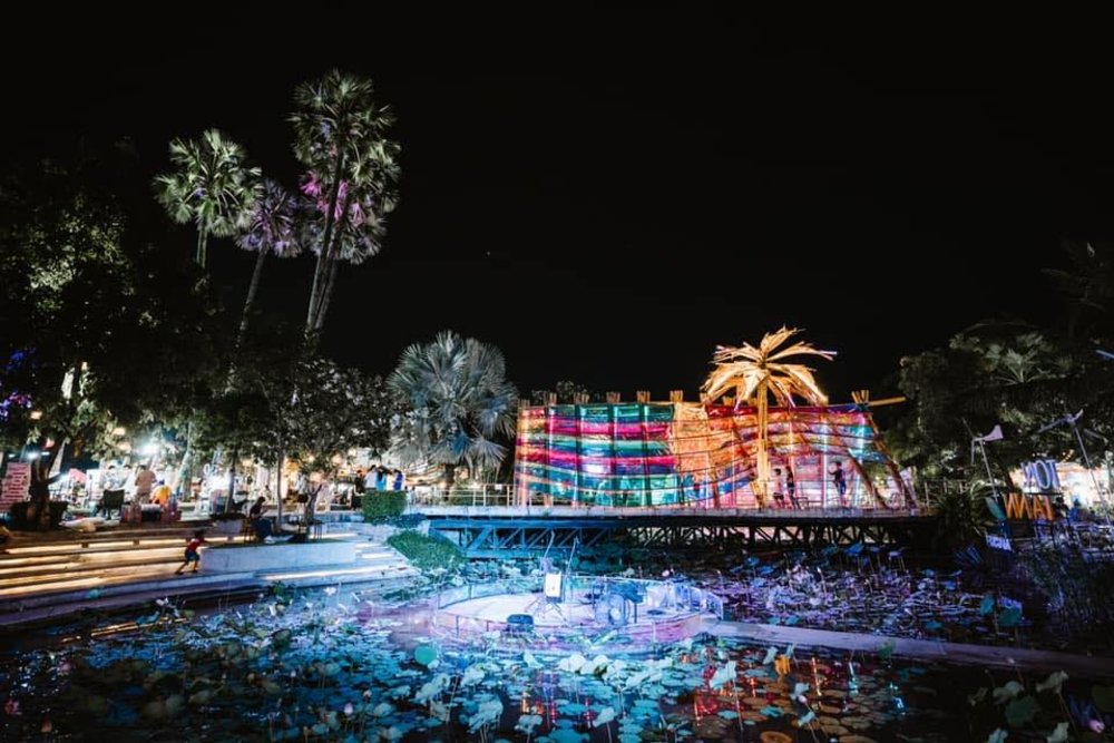 ตลาดต้นตาล