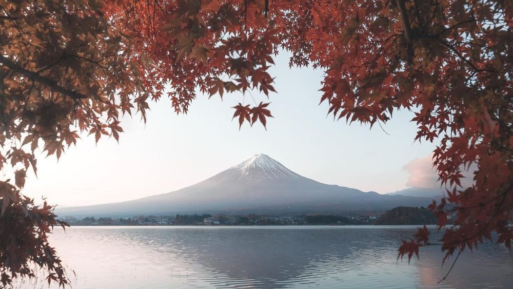 We recommend you visit Mount Fuji during the official climbing season. Credits to @pat_kay