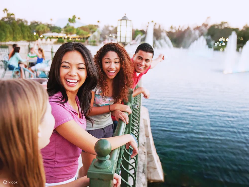 Đến SeaWorld Store Để Mua Quà Lưu Niệm